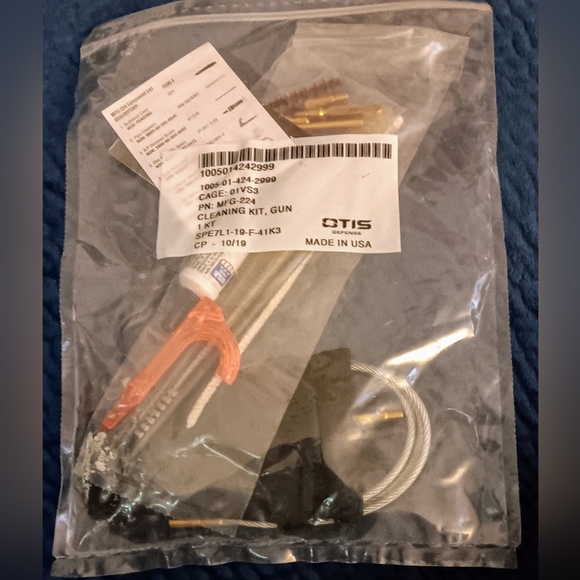 Otis Cleaning Kit, Gun  Military Version NSN 1005-01-424-2999 - Picture 8 of 16